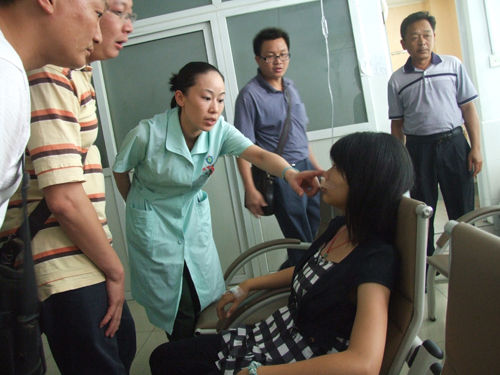 苏婉在广州武警总队医院整形修复科研中心接受