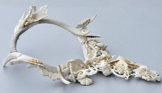 美雕刻大师用动物骨骼打造精美工艺品_新浪中
