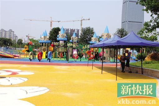 广州市儿童公园设遮阳棚 七彩滑梯或周末启用