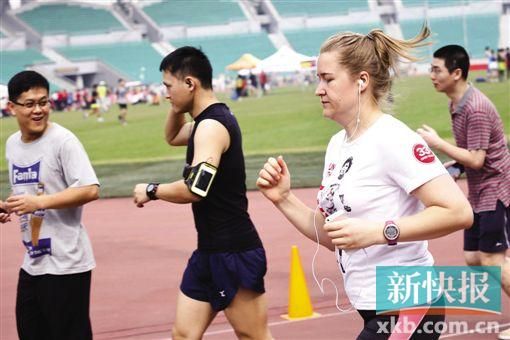 市体育局副局长:明年广州马拉松名额或增加1万
