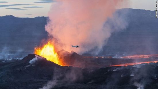 冰岛陆路冒险之旅:火山与重卡的终极对决_新浪