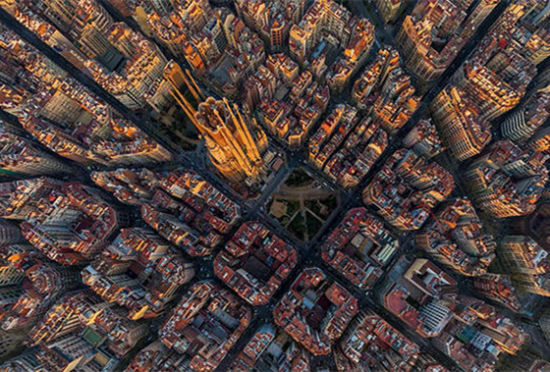 摄影团队拍摄世界各大城市的空中全景图_新浪清远